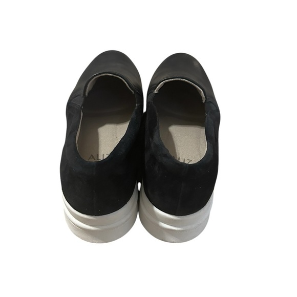 Naturalizer Black and White Loafers - Picture 4 of 10